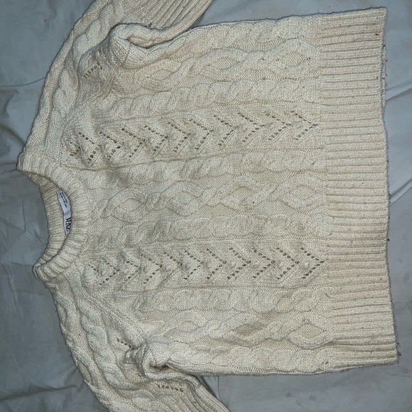 Zara Cream Cable Knit Sweater - Picture 1 of 3